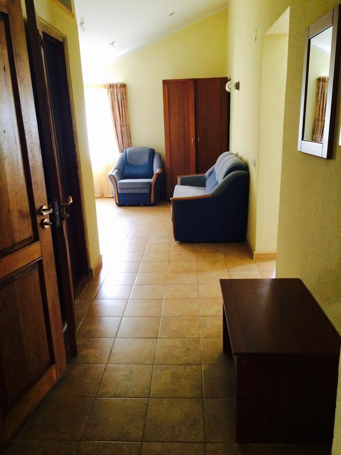 Samshit 555 Hotel Очамчира Екстериор снимка