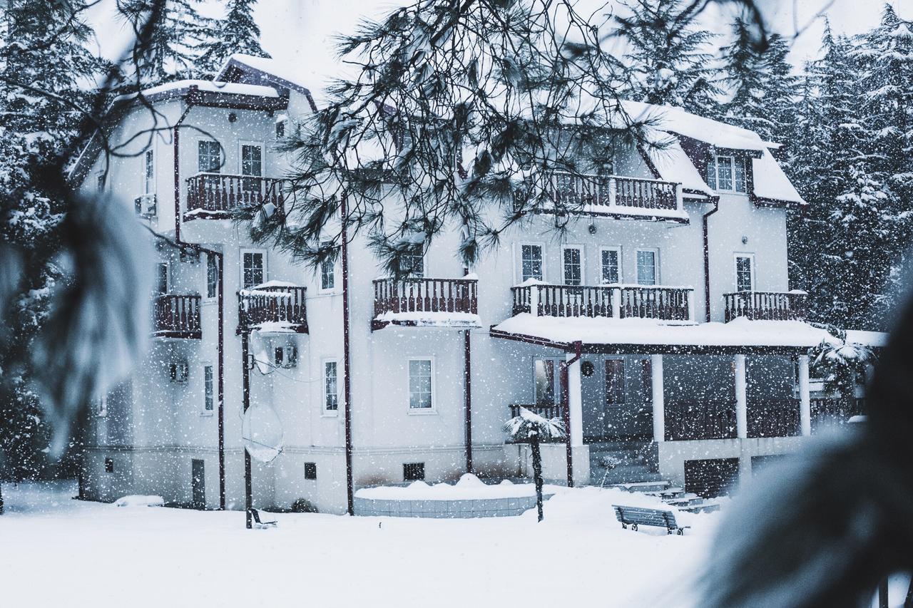 Samshit 555 Hotel Очамчира Екстериор снимка